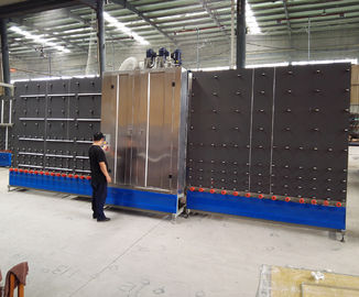 China 2000Mm passt vertikale niedrig- E industrielle Gläserspüler Ausrüstung 3 Bürsten, vertikale Flachglas-Waschmaschine zusammen fournisseur