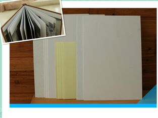 China Heißes Schmelzkleber-Doppeltes versah selbstklebendes PVC für Photobook-Album-Blatt mit Seiten fournisseur