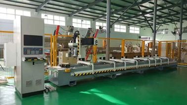 China 3 Achse CNC-Router-Maschine, Aluminiumfenster-Maschine 380V 50HZ fournisseur